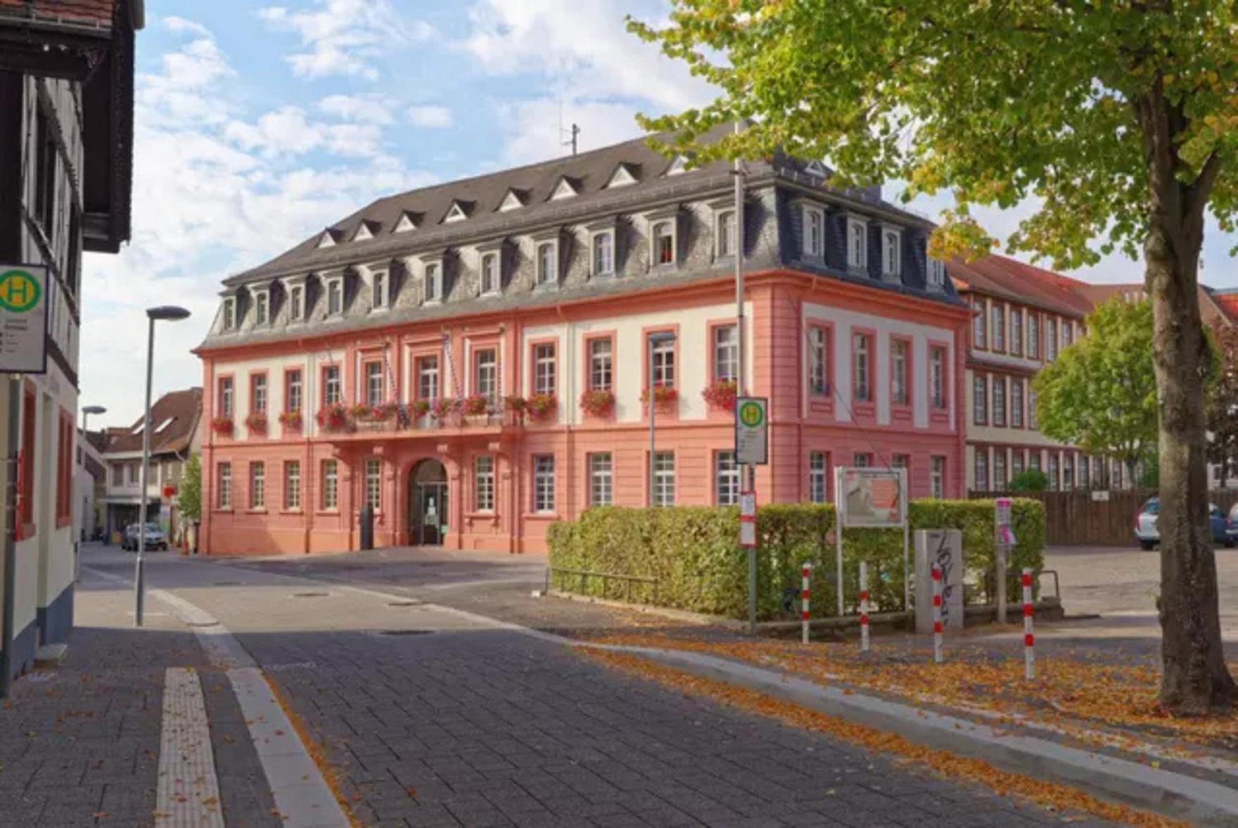 Grosse Ferienwohnung, Apartment In Leimen Wehome Komfort Exterior photo